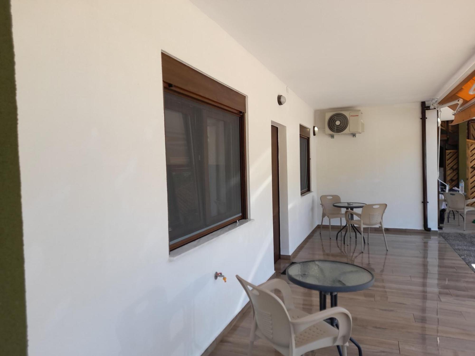 Mad'S Villas Néa Péramos Zimmer foto
