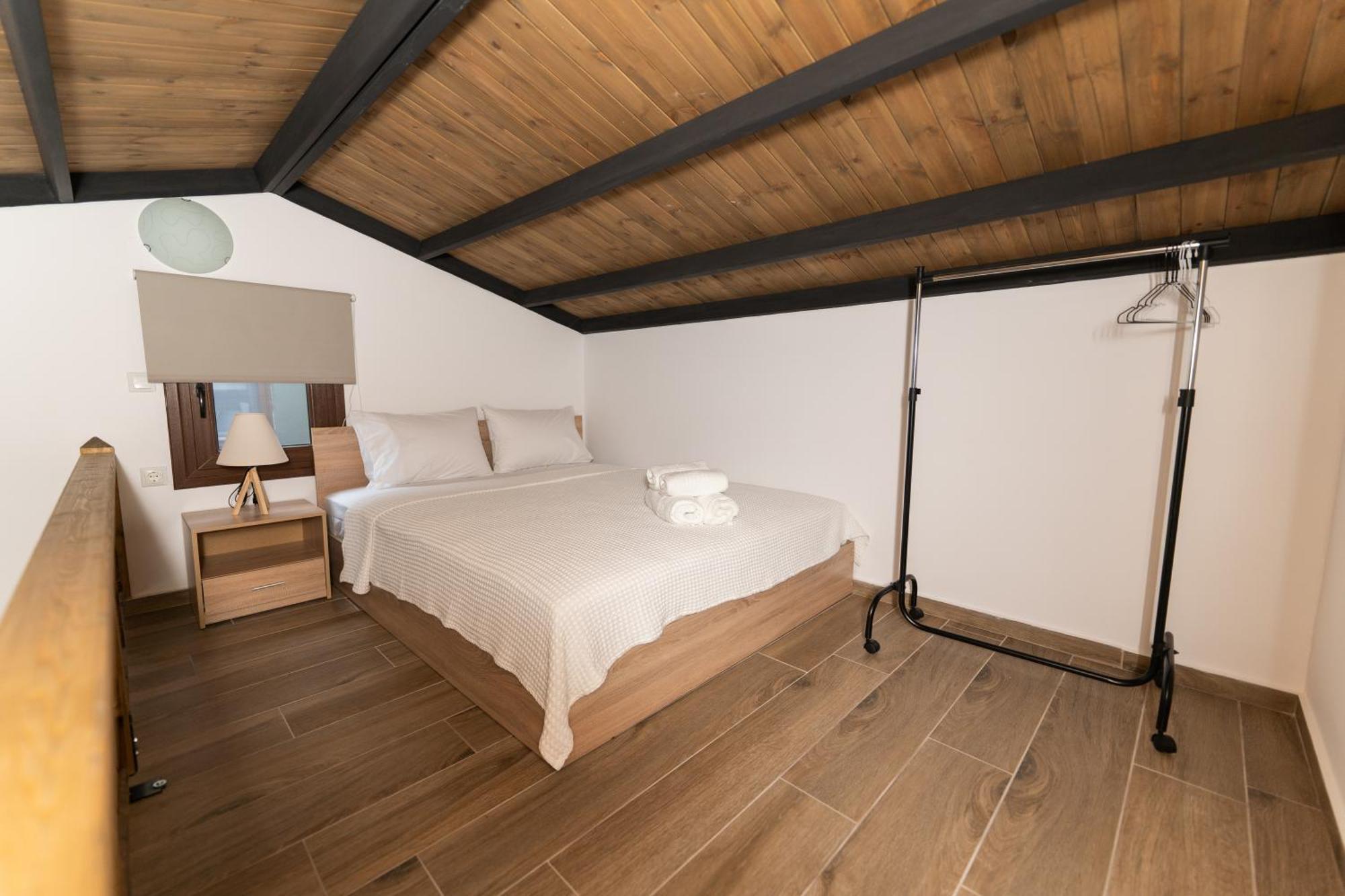 Mad'S Villas Néa Péramos Zimmer foto